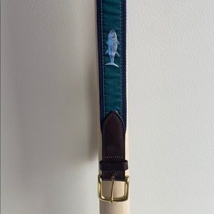 Vineyard Vines Navy and Green Fish Belt